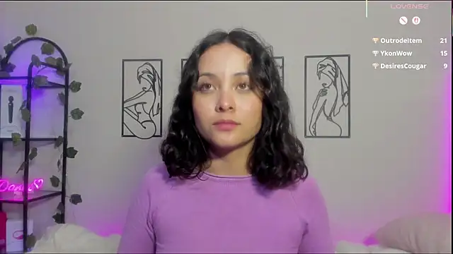 Snapshot of Megan_Rodrigo chatting on 01.31.25 Megan Rodrigo online show from 01.31.25