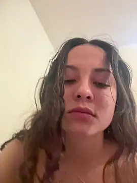 Megan Rodrigo online show from 04.02.26