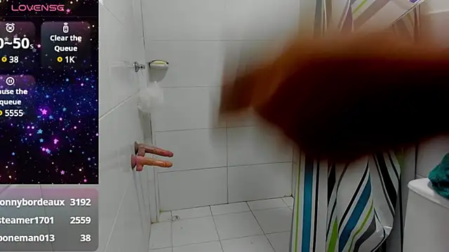 Snapshot of mia_bigtits17 chatting on 02.01.25 mia bigtits17 online show from 02.01.25