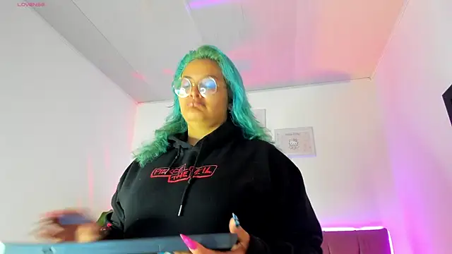 lucky-leah online show from 03.01.25