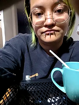 lucky-leah online show from 10.11.25