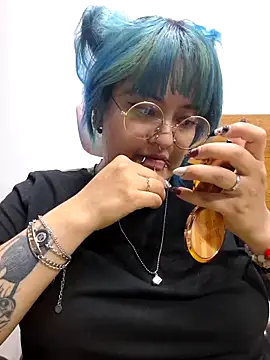 lucky-leah online show from 02.19.26