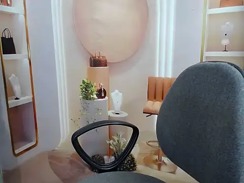 Love bug15 online show from 02.05.26