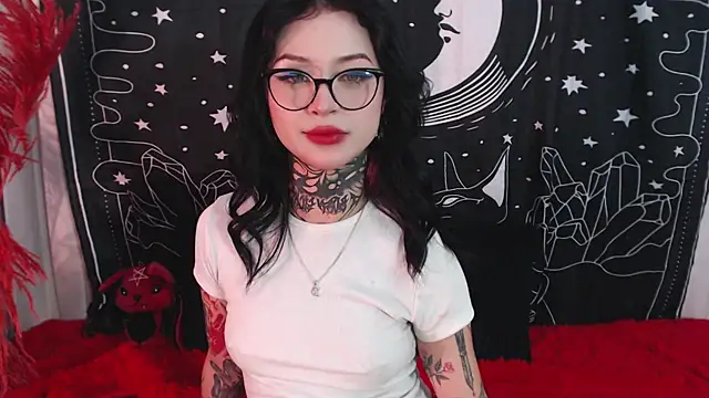 Snapshot of Isabella__dark chatting on 02.07.25 Isabella dark online show from 02.07.25