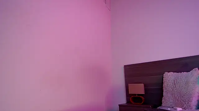 Snapshot of Mila_cams1_ chatting on 11.08.25 Mila cams1 online show from 11.08.25