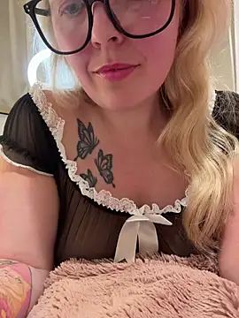 Snapshot of xxcurvyjessiexx chatting on 03.19.26 xxcurvyjessiexx online show from 03.19.26