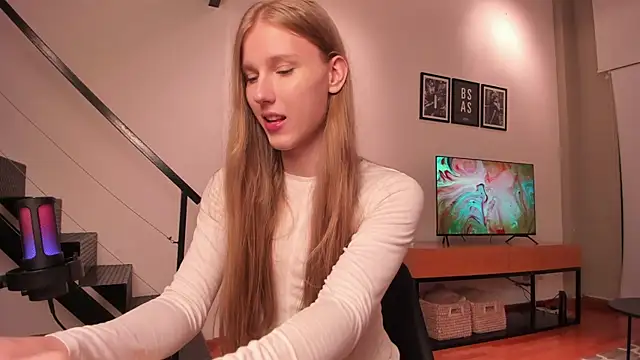 Mira Lite online show from 04.06.26