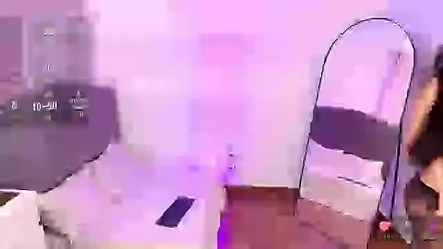 hazel lee ross online show from 09.08.25