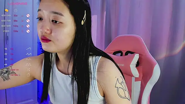 Snapshot of FreyaRaya chatting on 03.02.25 FreyaRaya online show from 03.02.25