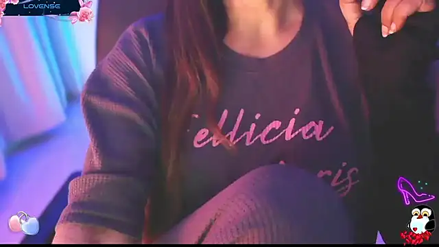 Snapshot of _Blue_Ruubyy_ chatting on 01.11.26 Blue Ruubyy online show from 01.11.26