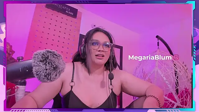 Snapshot of MegariaB chatting on 07.16.26 MegariaB online show from 07.16.26