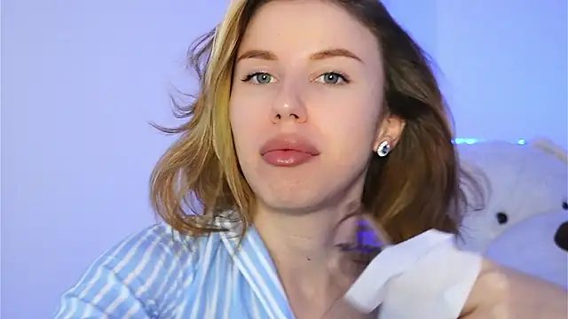 ivyleague  online show from 03.03.26