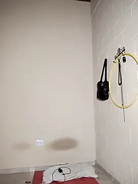 0hYeahbb online show from 02.18.25