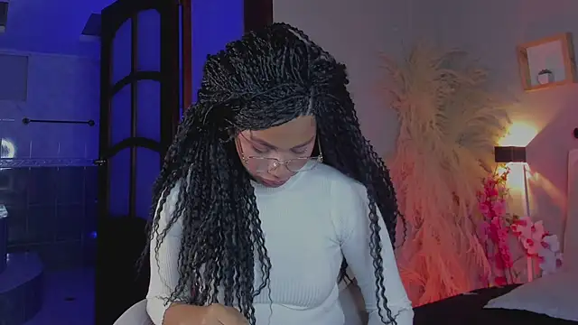 nayah   online show from 01.31.25