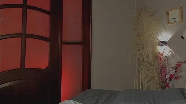 nayah   online show from 02.14.25