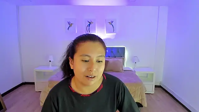  Natalie18 online show from 11.14.25