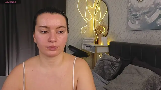 Snapshot of YourSweetDream_ chatting on 03.07.25 YourSweetDream online show from 03.07.25