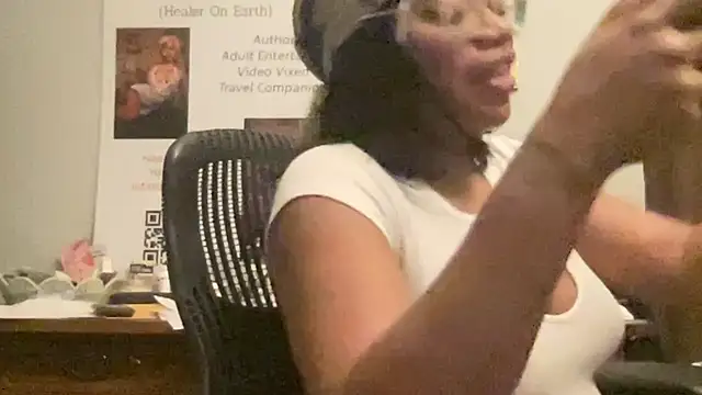 MommyConfident online show from 06.10.26