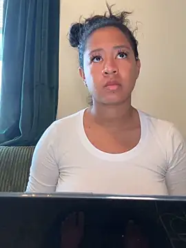 VanessaBling online show from 03.08.26