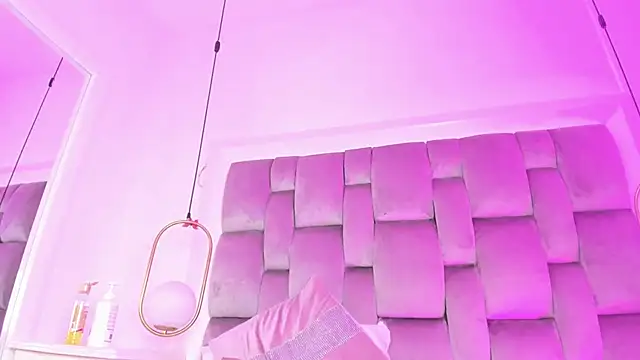 PamelaMendez  online show from 02.02.25