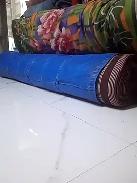 Snapshot of Burhade-- chatting on 04.11.26 Burhade-- online show from 04.11.26