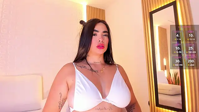 alyssa vargas online show from 10.29.25