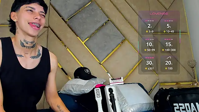 AmberAdams  online show from 10.17.25