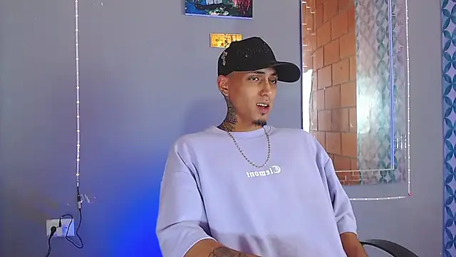 Snapshot of Liam_lee chatting on 06.18.26 Liam lee online show from 06.18.26
