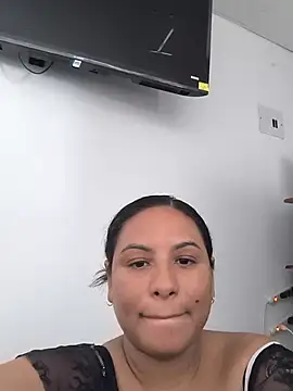 Snapshot of Francesca_ferrari chatting on 06.28.26 Francesca ferrari online show from 06.28.26