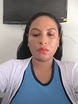 Snapshot of Francesca_ferrari chatting on 07.16.26 Francesca ferrari online show from 07.16.26