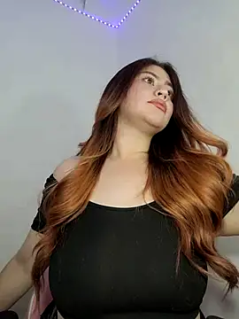 Scarlet garnet online show from 11.05.25