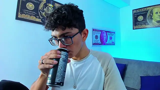 TylerWhite  online show from 02.02.25