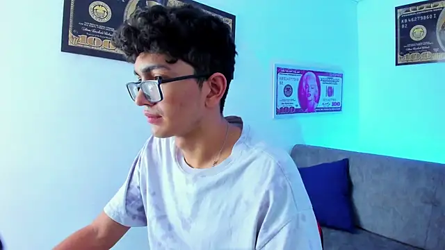 TylerWhite  online show from 02.04.25