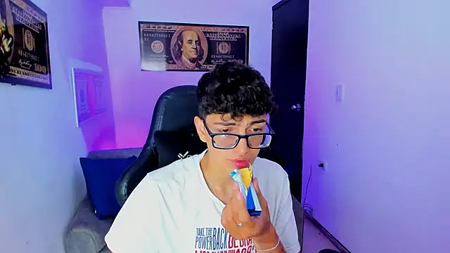 TylerWhite  online show from 02.25.25