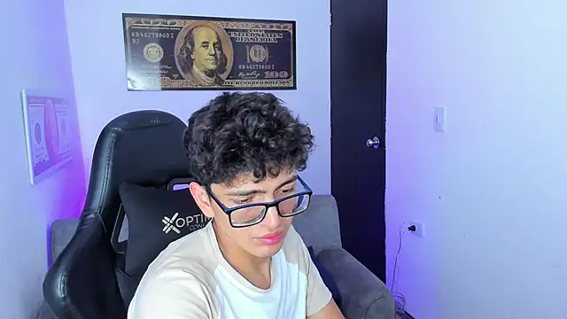 TylerWhite  online show from 03.09.25