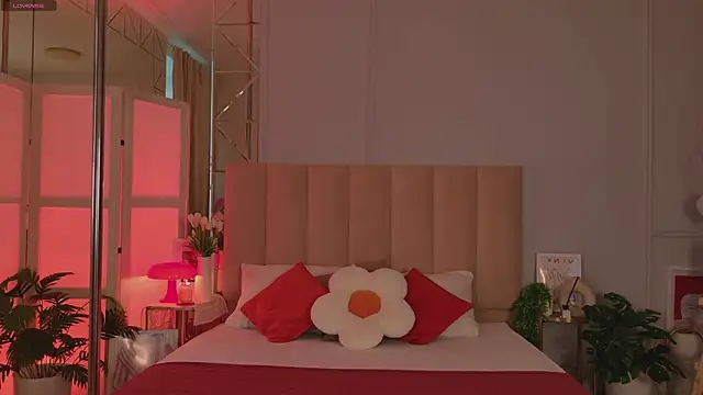 Meow Nancy online show from 04.26.26