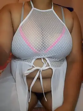 Snapshot of Julia_lolly chatting on 03.19.25 Julia lolly online show from 03.19.25