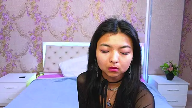 Shy Kira online show from 01.17.25