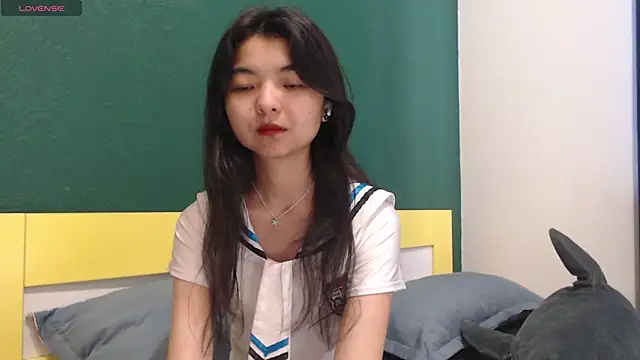 Shy Kira online show from 04.14.26