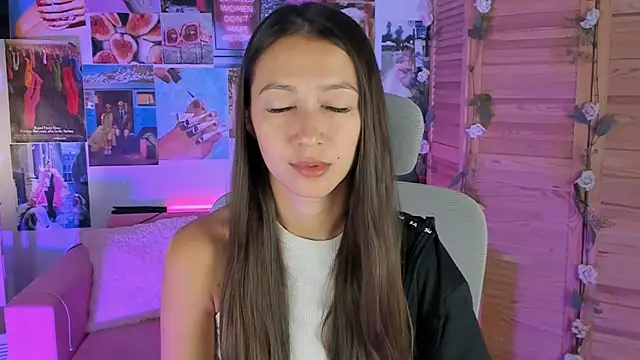 LanaBaker online show from 02.05.25