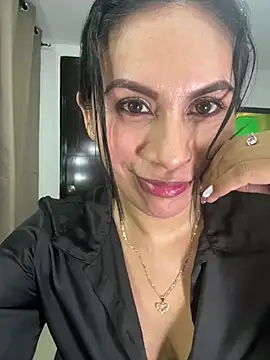 Sofia Convers online show from 01.30.25