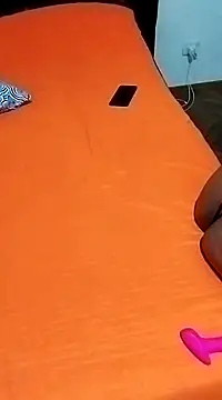 littlebrunett online show from 02.05.25