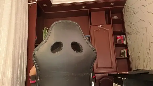 AmberNix online show from 12.22.25