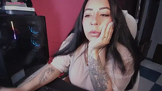 Snapshot of grace_molly14 chatting on 11.12.25 grace molly14 online show from 11.12.25