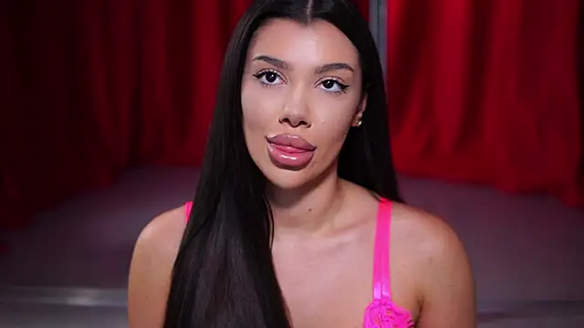 NatyDesiree online show from 01.24.25