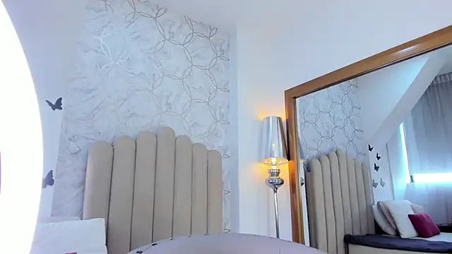 SofiaRios04 online show from 09.29.25