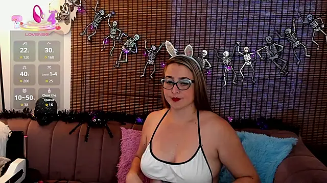 ariana cross online show from 10.15.25