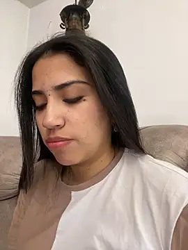 Snapshot of SaritaHot_69 chatting on 12.26.24 SaritaHot 69 online show from 12.26.24