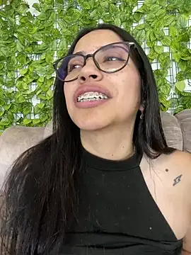 Snapshot of SaritaHot_69 chatting on 01.07.25 SaritaHot 69 online show from 01.07.25