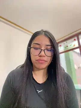 Snapshot of SaritaHot_69 chatting on 01.09.25 SaritaHot 69 online show from 01.09.25